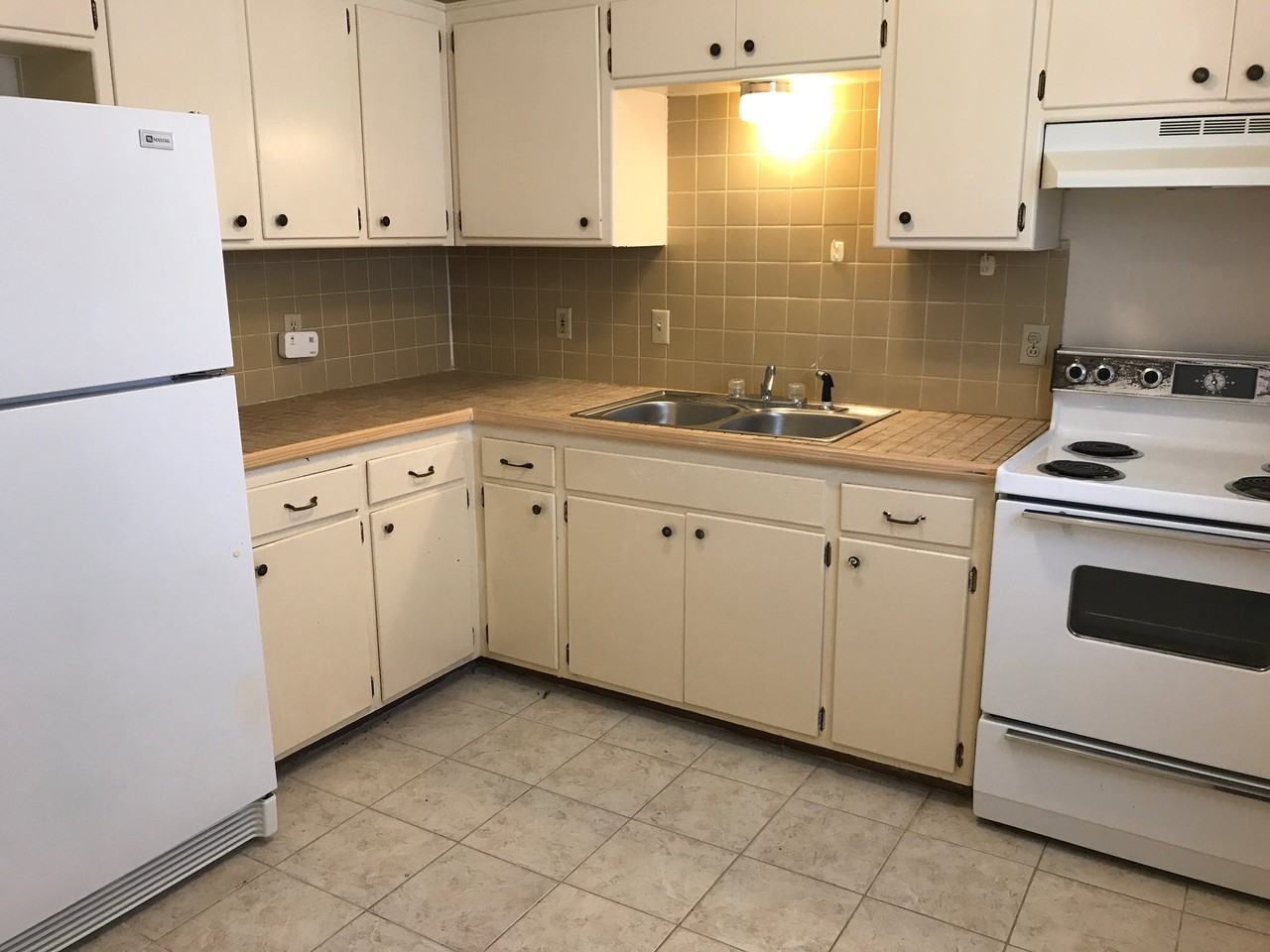 1340 E Mcdaniel St #1340-10 - Photo 2 of 7