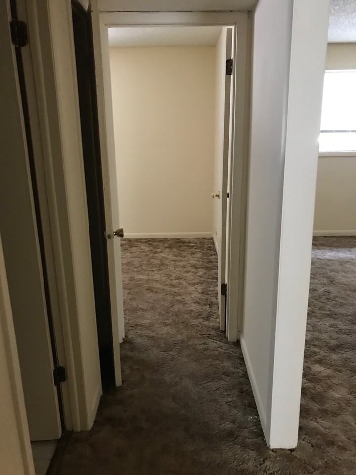 1340 E Mcdaniel St #1340-10 - Photo 5 of 7