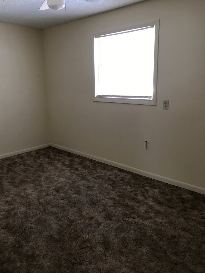 1340 E Mcdaniel St #1340-10 - Photo 6 of 7