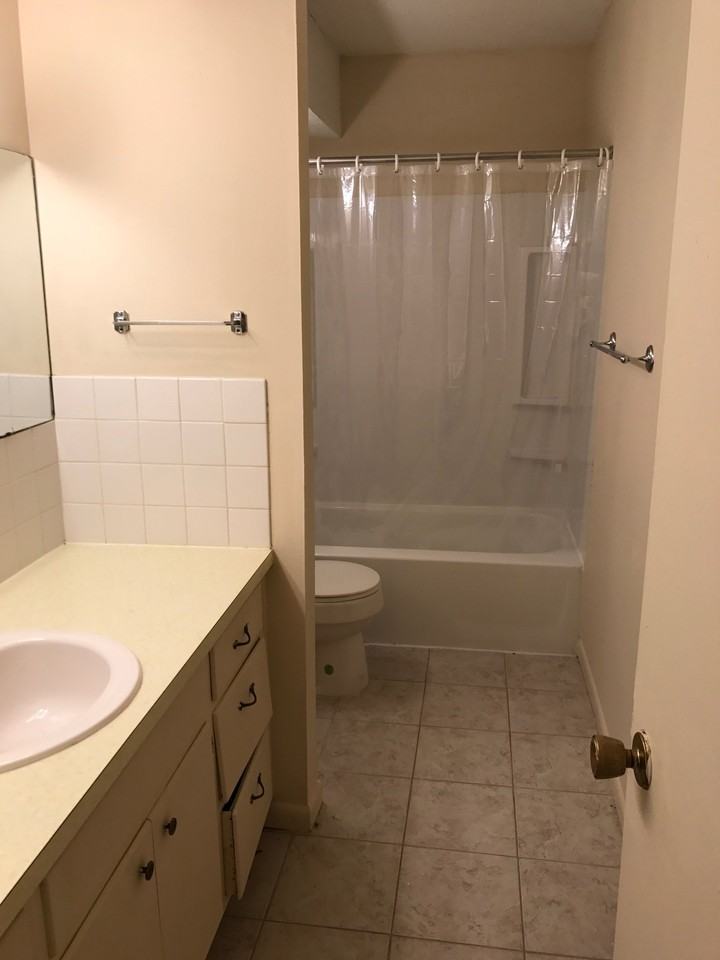 1340 E Mcdaniel St #1340-10 - Photo 7 of 7