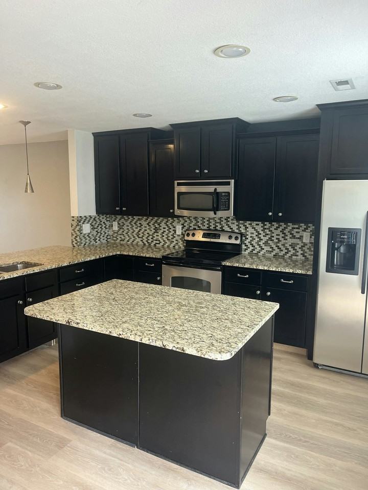 10418 Forester Place - Photo 6 of 25