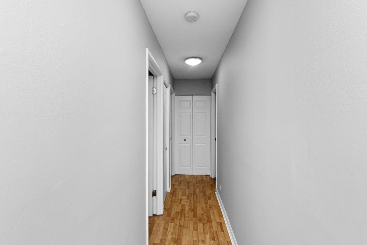 3825 North Pine Grove Avenue, Unit 321 - Photo 6 of 16