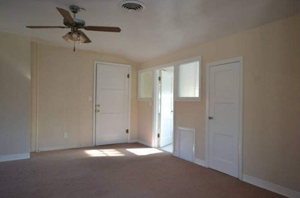 305 Peasley Street, Unit 3 - Photo 2 of 8