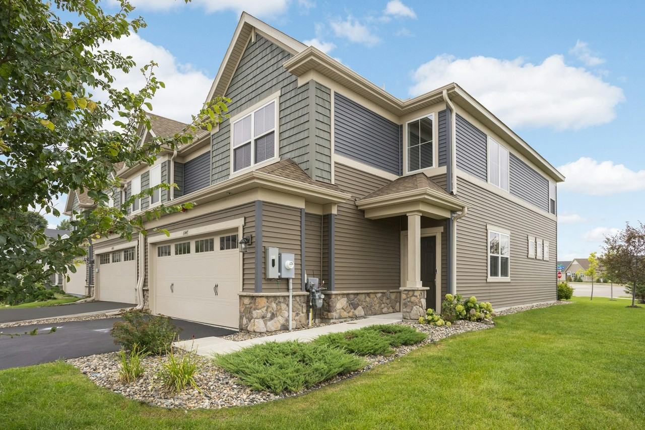 6447 Inspire Circle South - Photo 2 of 29