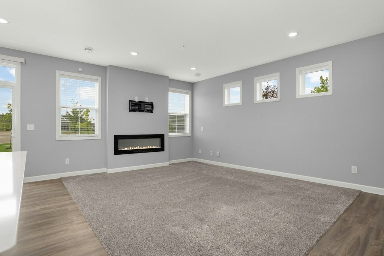6447 Inspire Circle South - Photo 7 of 29