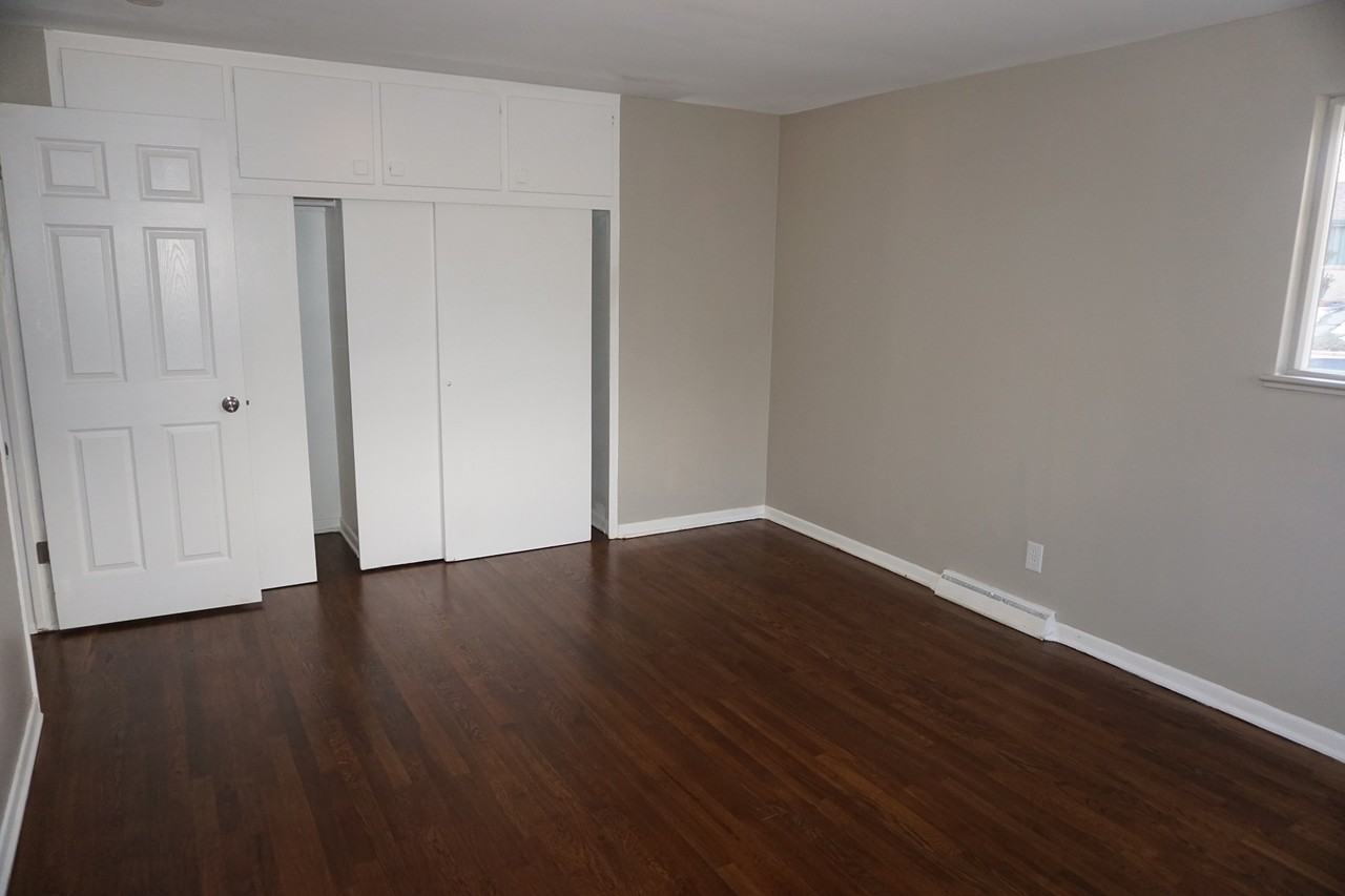 897 W Prentice Pl - Photo 5 of 8