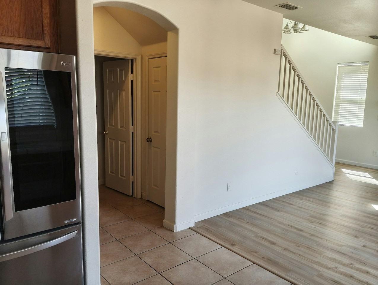 5929 Tangerine Avenue - Photo 2 of 11