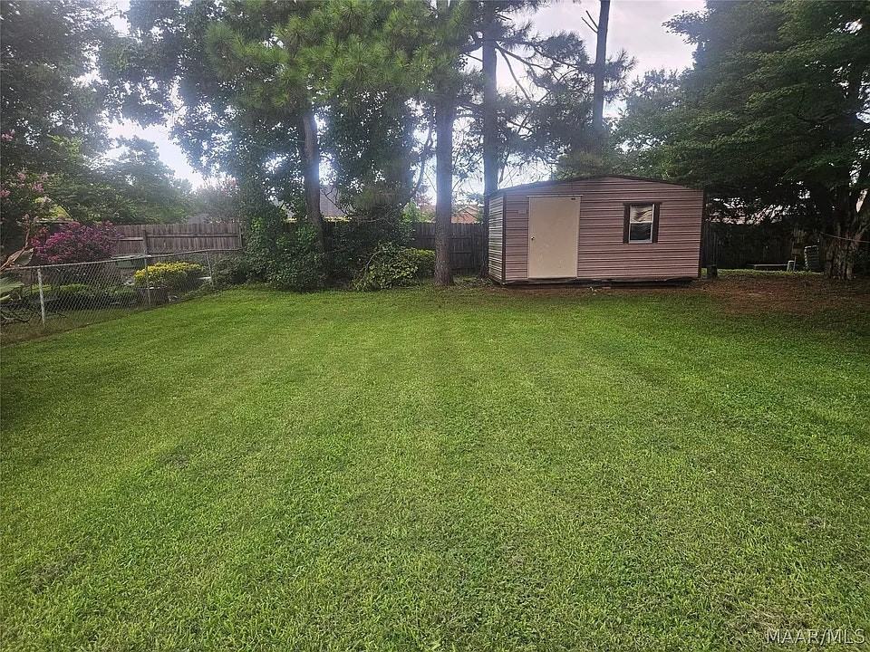 1624 Vista View Dr - Photo 2 of 11