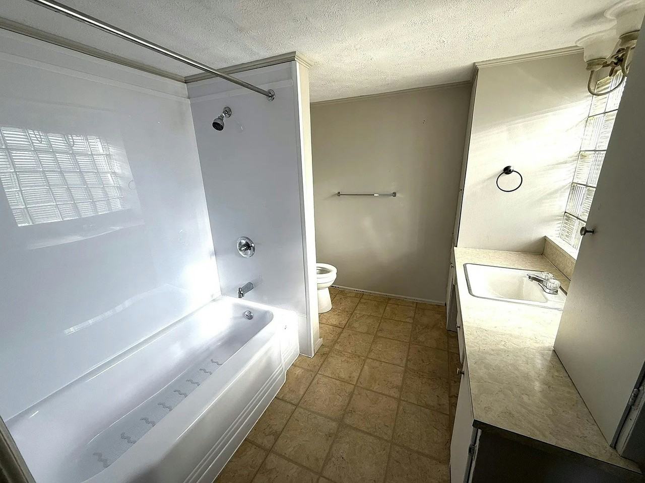 109 High Mountain Road - Photo 5 of 8