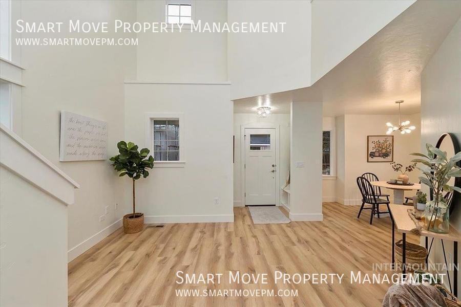 1527 S Chase St - Photo 6 of 37