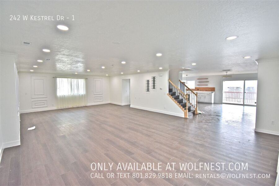 242 W Kestrel Dr #2 - Photo 2 of 42
