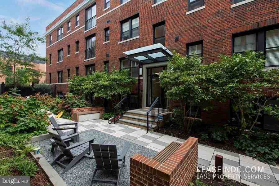 129 W St Nw #103 - Photo 2 of 21