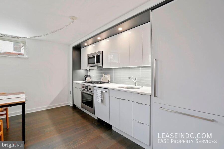 129 W St Nw #103 - Photo 6 of 21