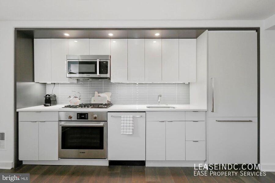 129 W St Nw #103 - Photo 7 of 21