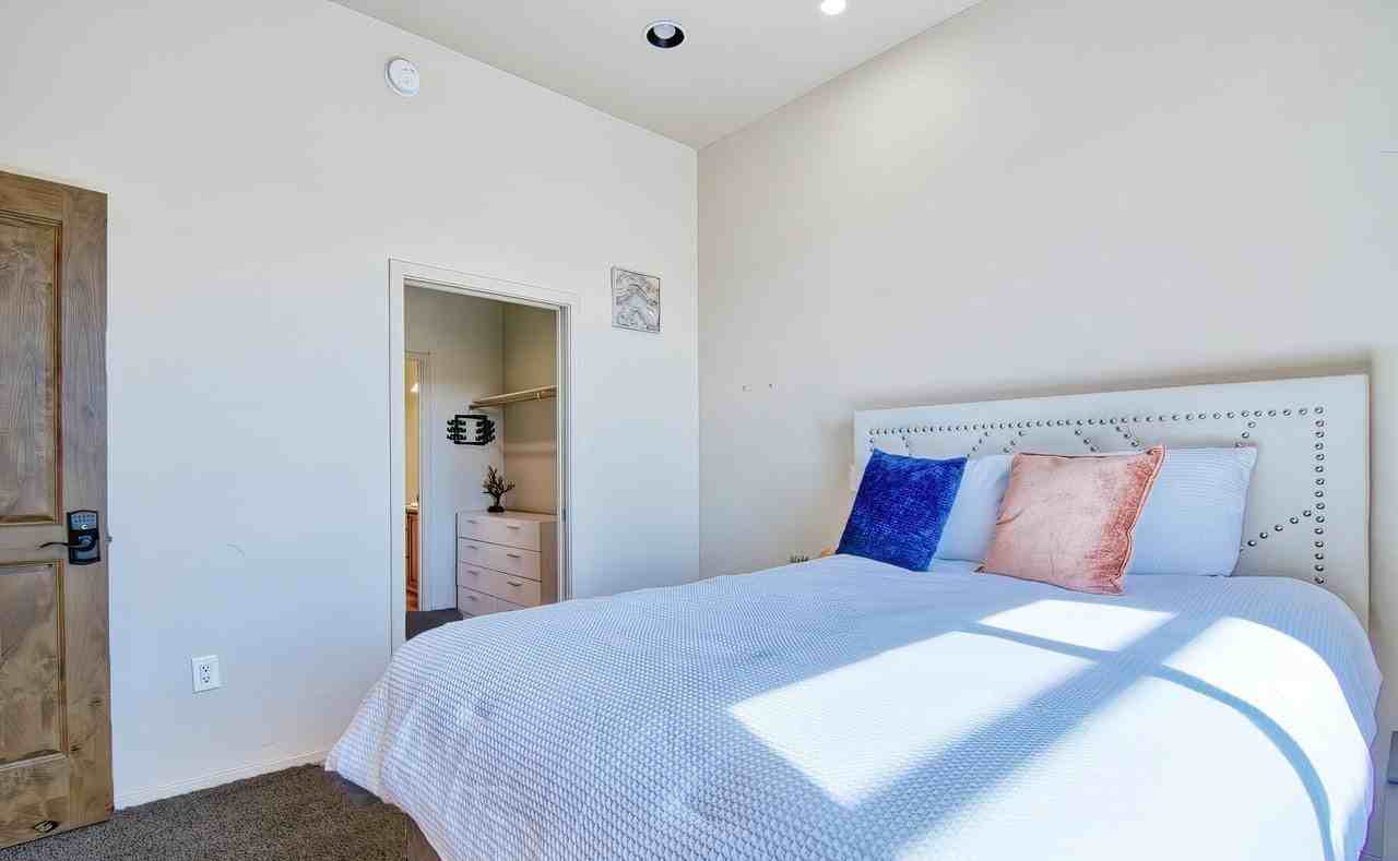 446 North Campbell Avenue - Photo 5 of 18