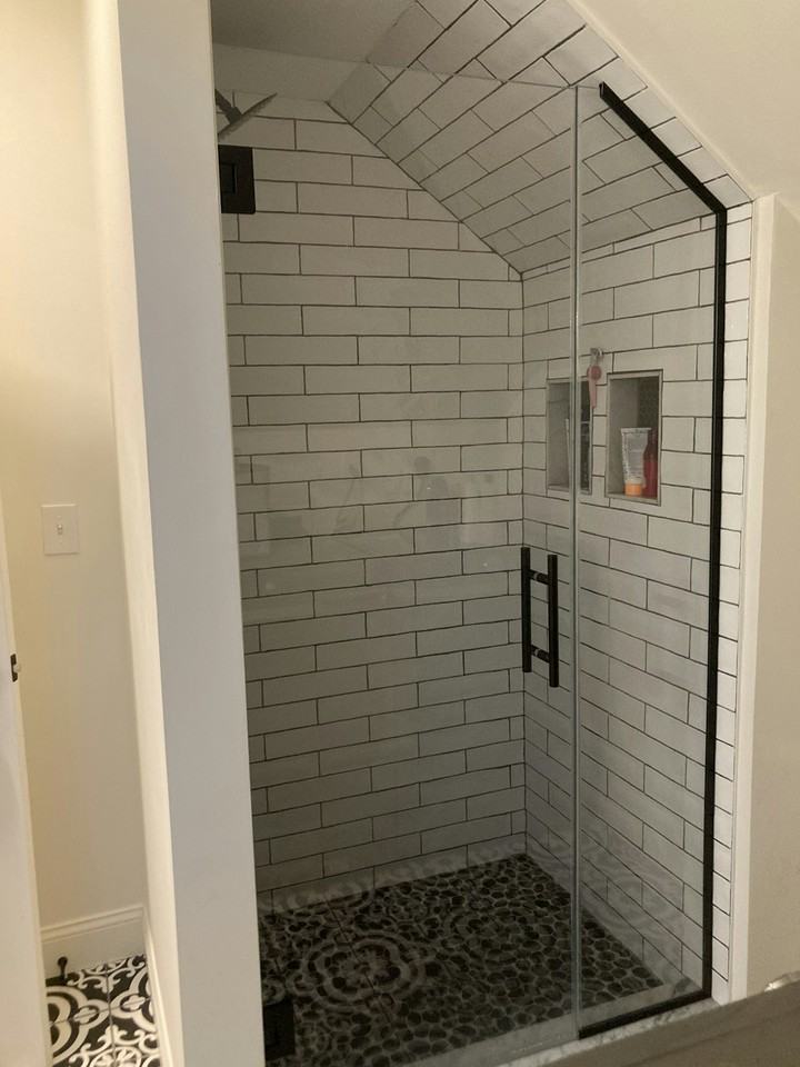 174 4th Street, Unit 2 - 2nd/3rd Fl - Photo 5 of 10