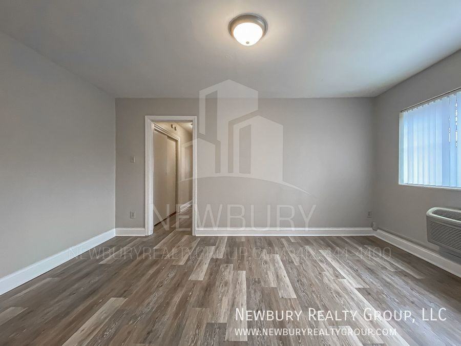 317 San Juan Dr #8 - Photo 5 of 23