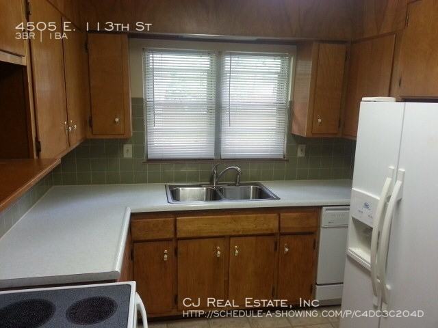 4505 E 113th St - Photo 2 of 9