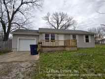 206 N Jackson Ave - Photo 1 of 1
