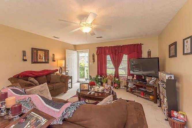 6015 Morning Glory Pl - Photo 6 of 11