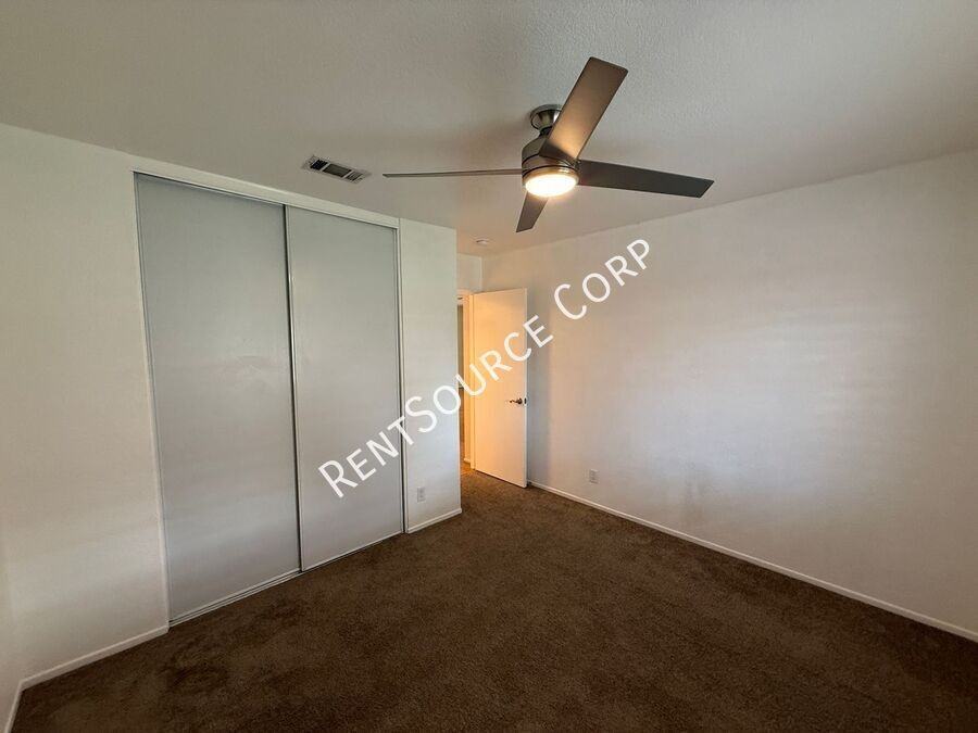 3321 Kaylyn St - Photo 7 of 23