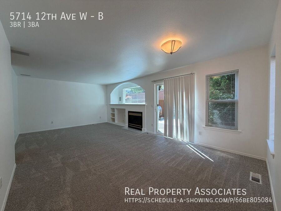 5714 12th Ave W #B - Photo 7 of 20