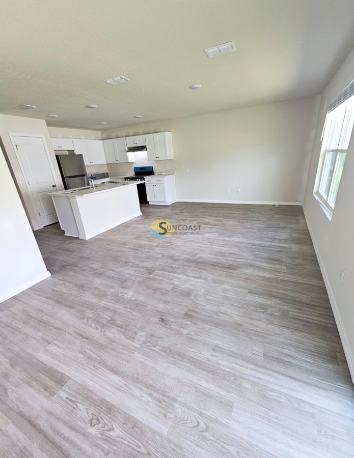 2 Rosalie Pl #B - Photo 4 of 20