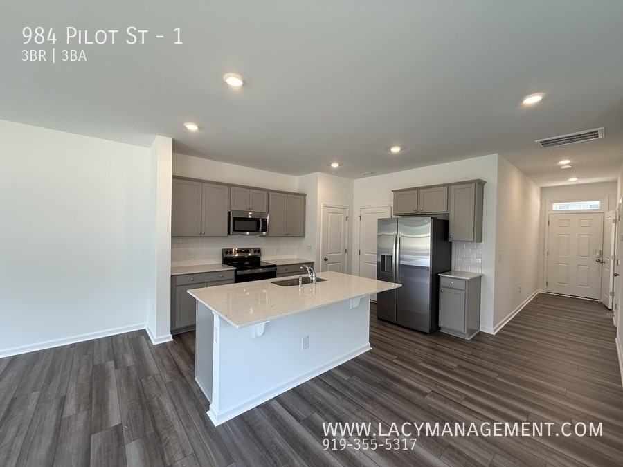 984 Pilot St - Photo 7 of 34