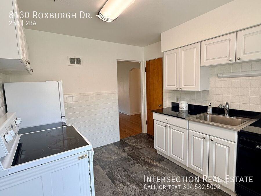8130 Roxburgh Dr #1E - Photo 7 of 18