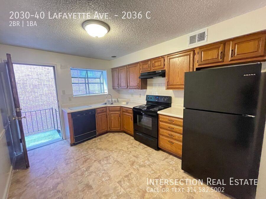 2030 Lafayette Ave #2036C - Photo 3 of 19