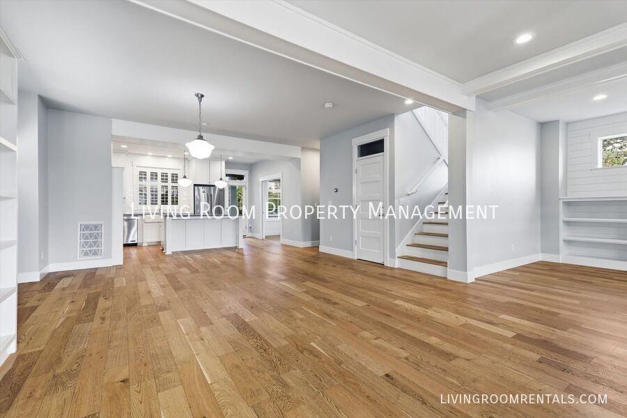 5485 Ne 37th Ave - Photo 7 of 20