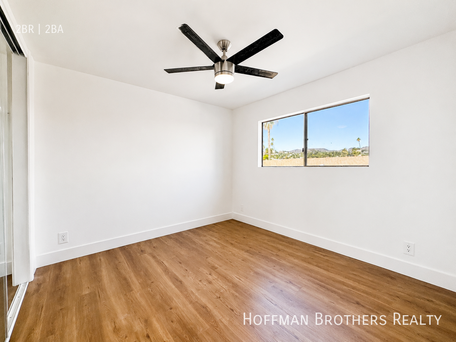 5111 Harold Way #307 - Photo 5 of 14