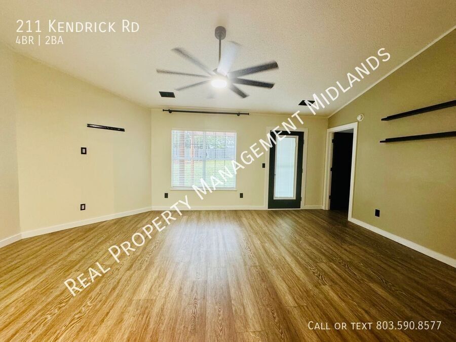 211 Kendrick Rd - Photo 4 of 28
