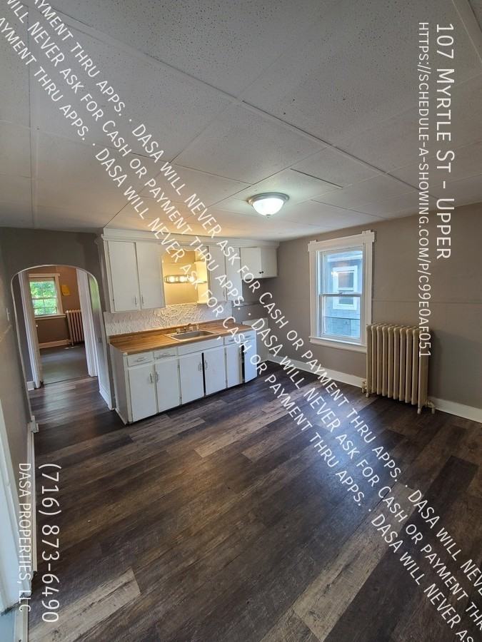 107 Myrtle St - Photo 4 of 10