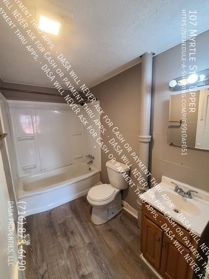 107 Myrtle St - Photo 6 of 10