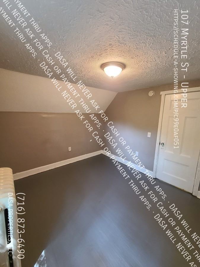 107 Myrtle St - Photo 7 of 10