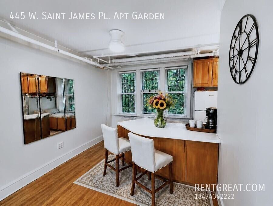 445 W. Saint James Pl. Apt Garden - Photo 5 of 19