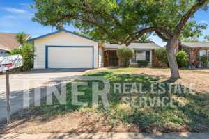 featured image of 10237 Country Way