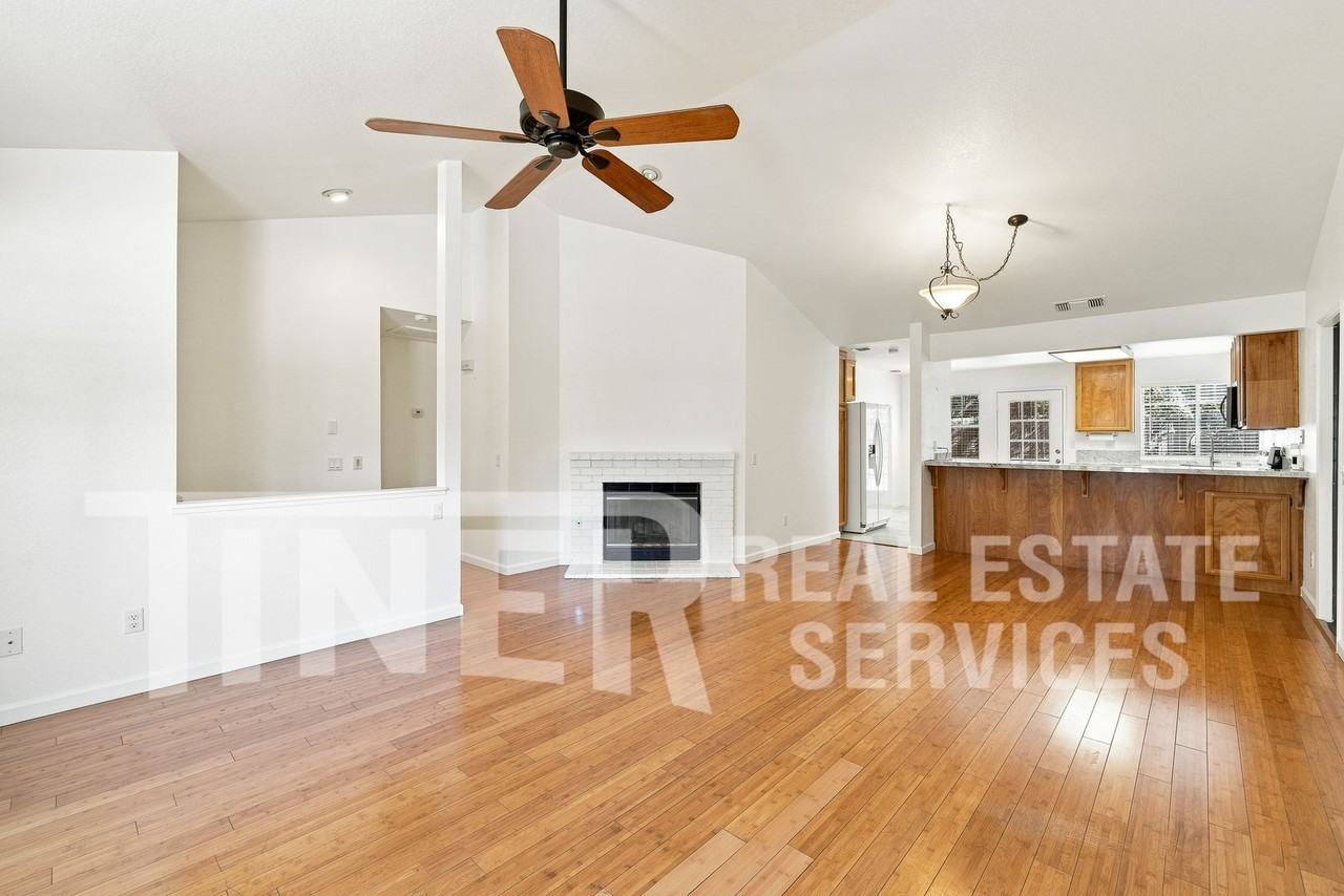 3863 Olivebranch Ln - Photo 3 of 22