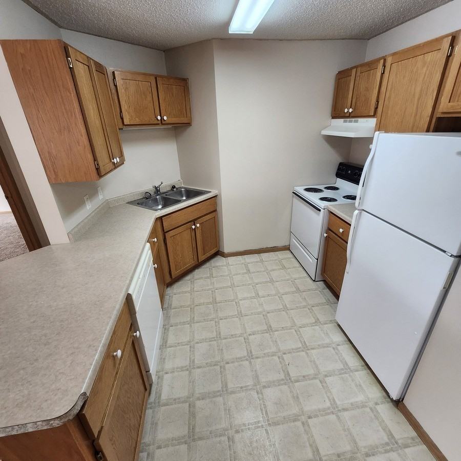 1428 E Saint Germain St #206 - Photo 4 of 12