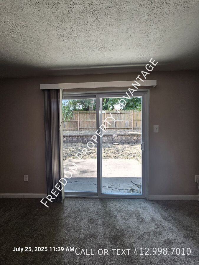 320 Bank St #F - Photo 6 of 28