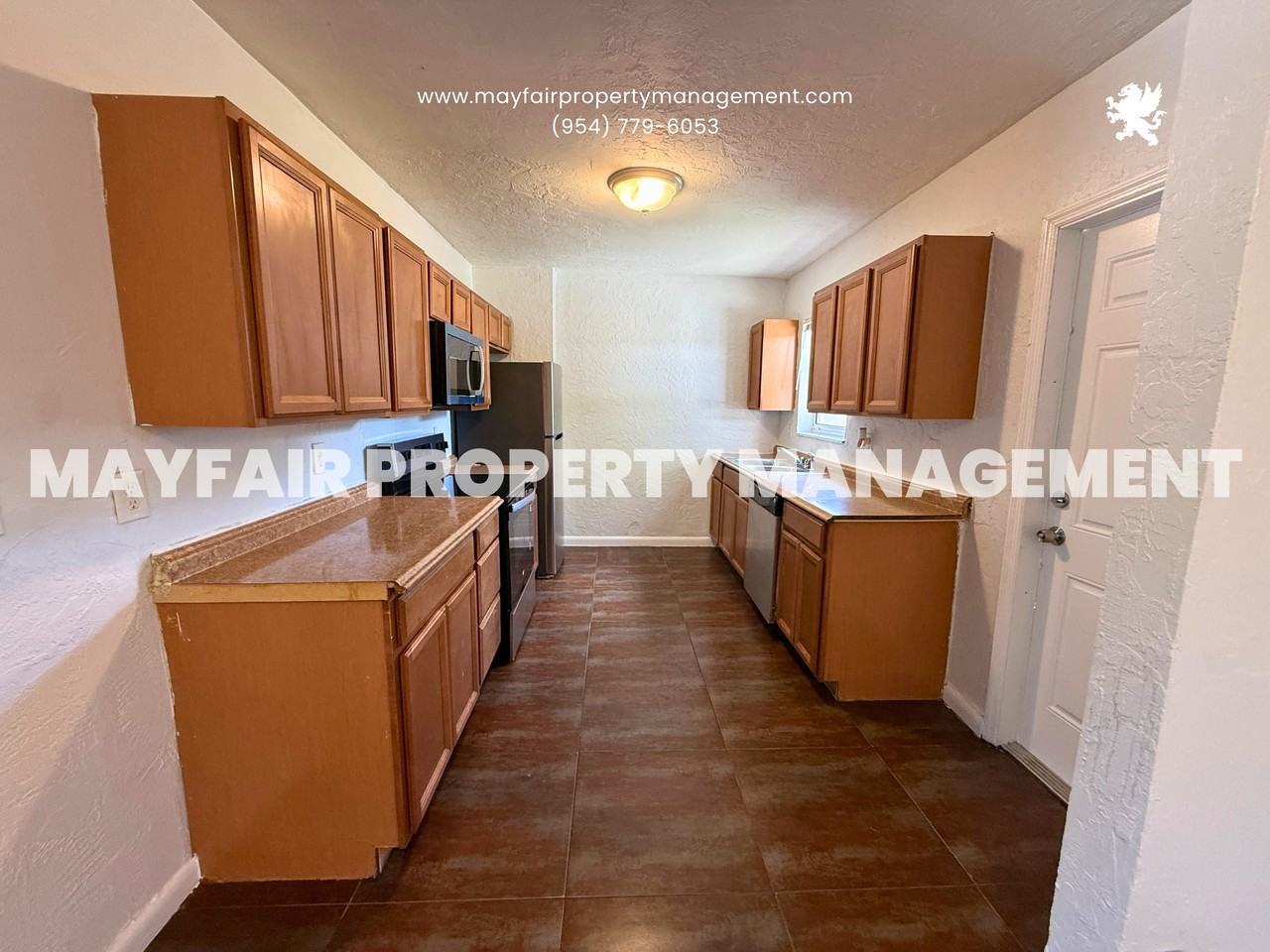 1642 Nw 13th Ct #1 - Photo 4 of 18