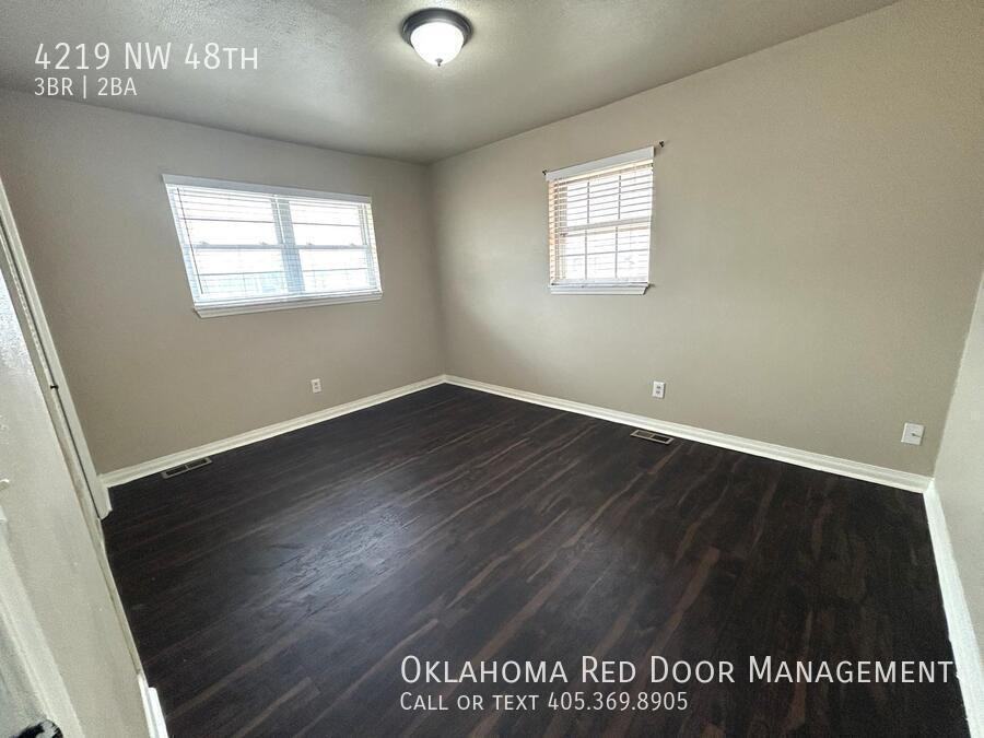 4219 Nw 48th St - Photo 6 of 10