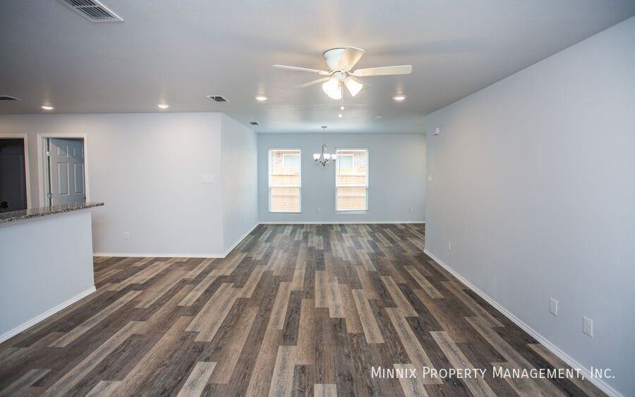 5607 Kemper St #B - Photo 3 of 30