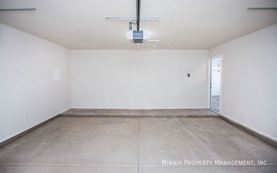 5607 Kemper St #B - Photo 7 of 30