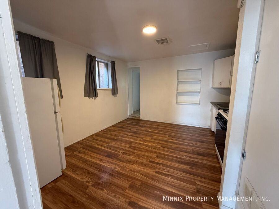 1526 E. Yandell Dr. - 1526 E. Yandell Dr. #3 - Photo 5 of 11