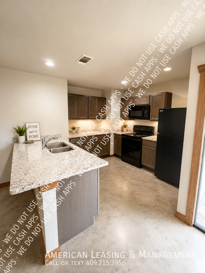 152 Bridges Dr #A - Photo 2 of 8