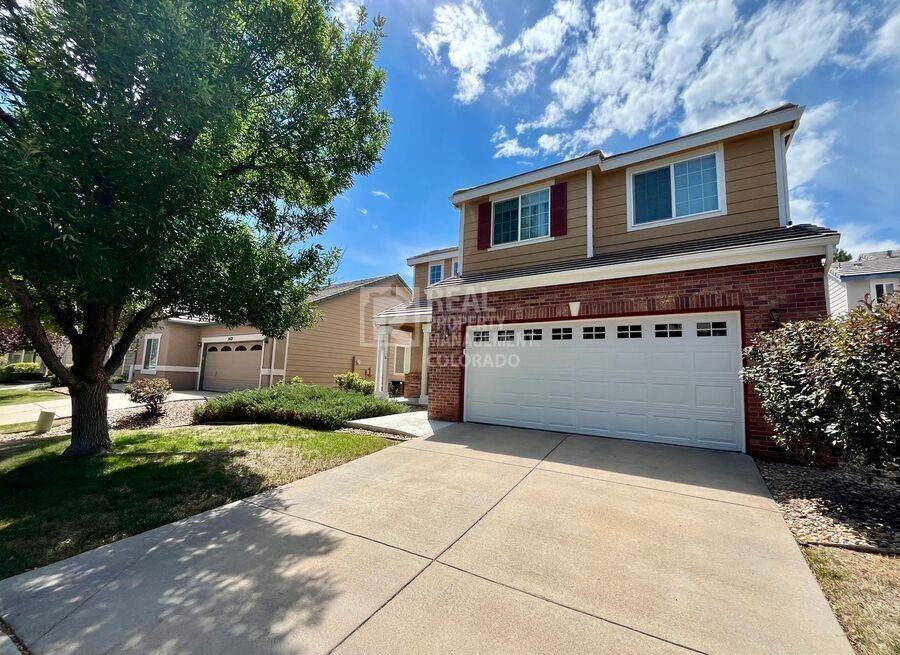 2392 E 127th Dr - Photo 2 of 14