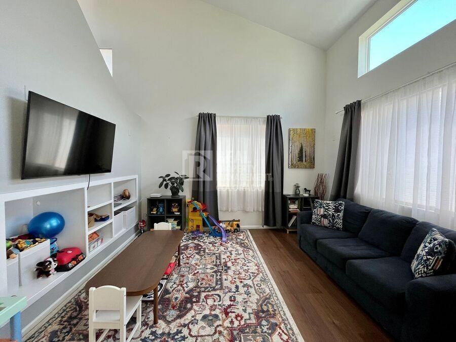 2392 E 127th Dr - Photo 5 of 14