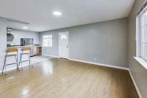 featured image of 989 Vermont St #03